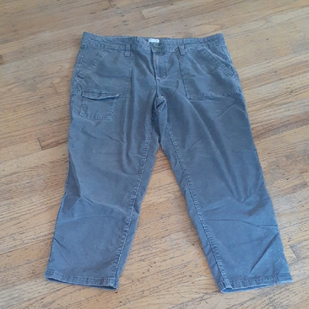 Time and Tru Gray Women's Cropped Utility Pants